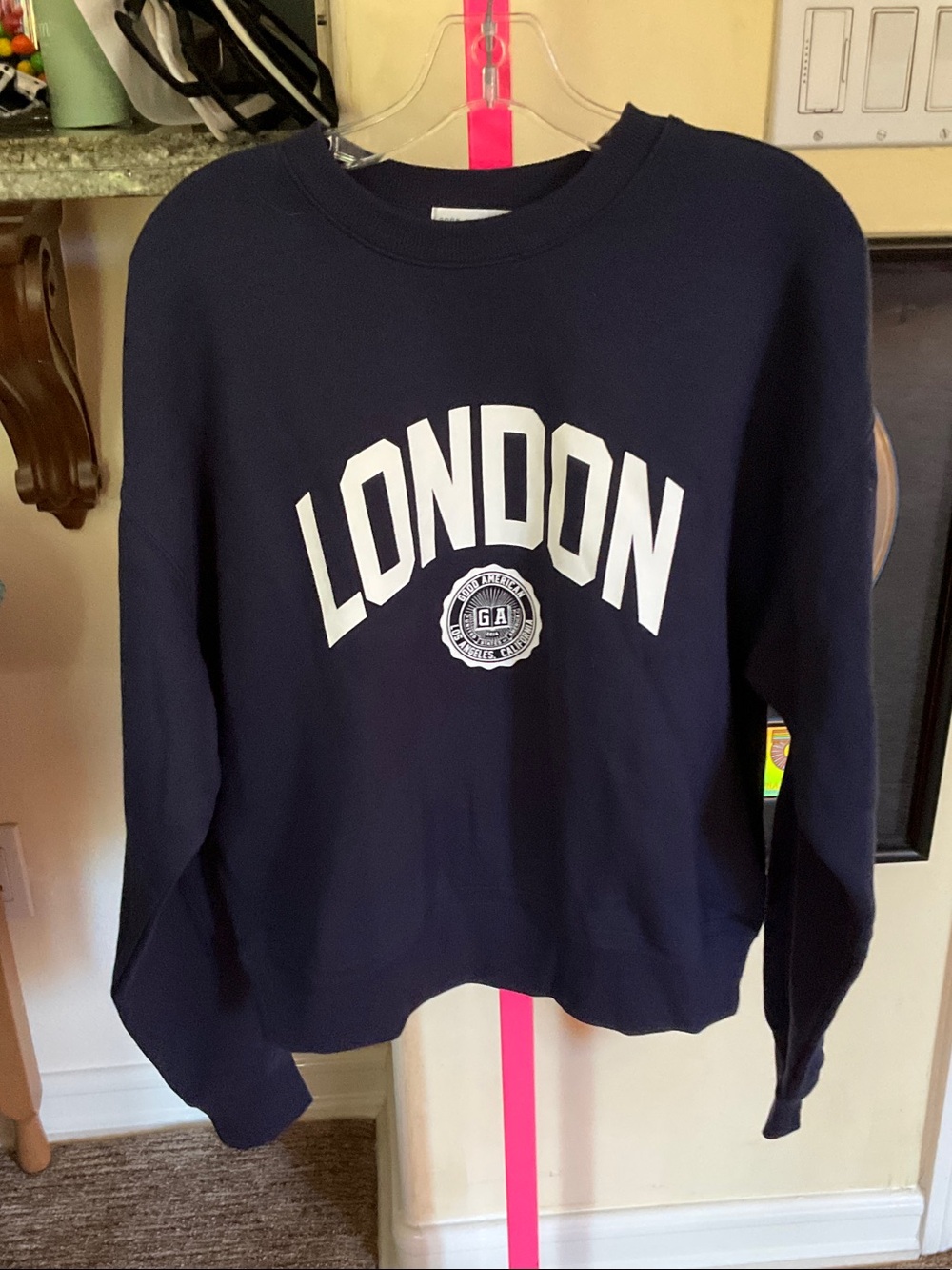 Good American Navy 'LONDON' Graphic Crewneck Sweatshirt brand new size Medium
